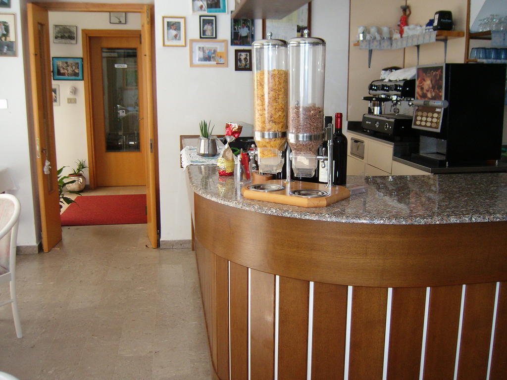 Hotel Villa Carla Grado Extérieur photo